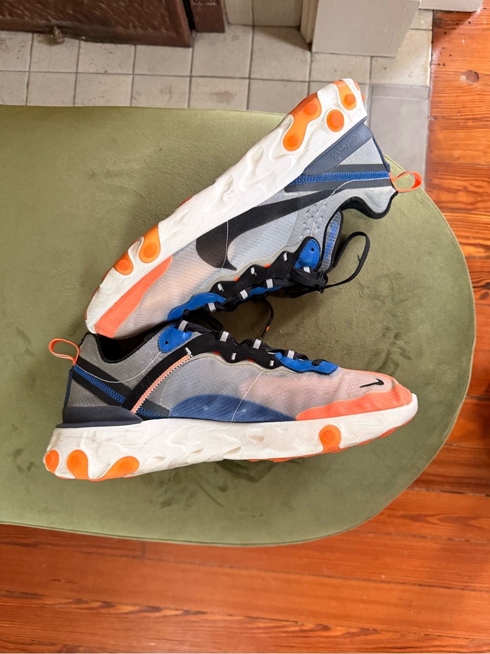 Nike React Element 87 Men’s Size 10 - Picture 3 of 5